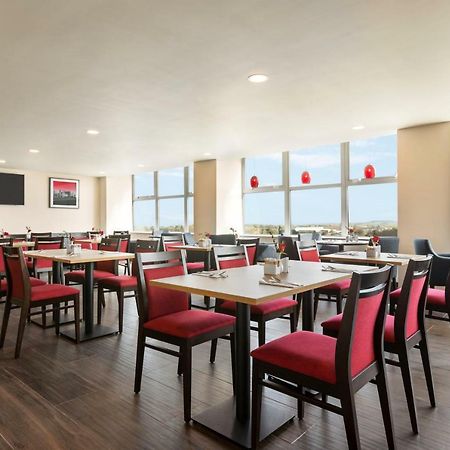 Ramada East Kilbride Hotel Eksteriør billede