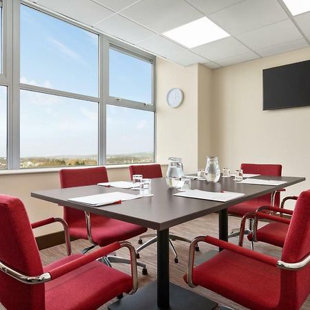 Ramada East Kilbride Hotel Eksteriør billede