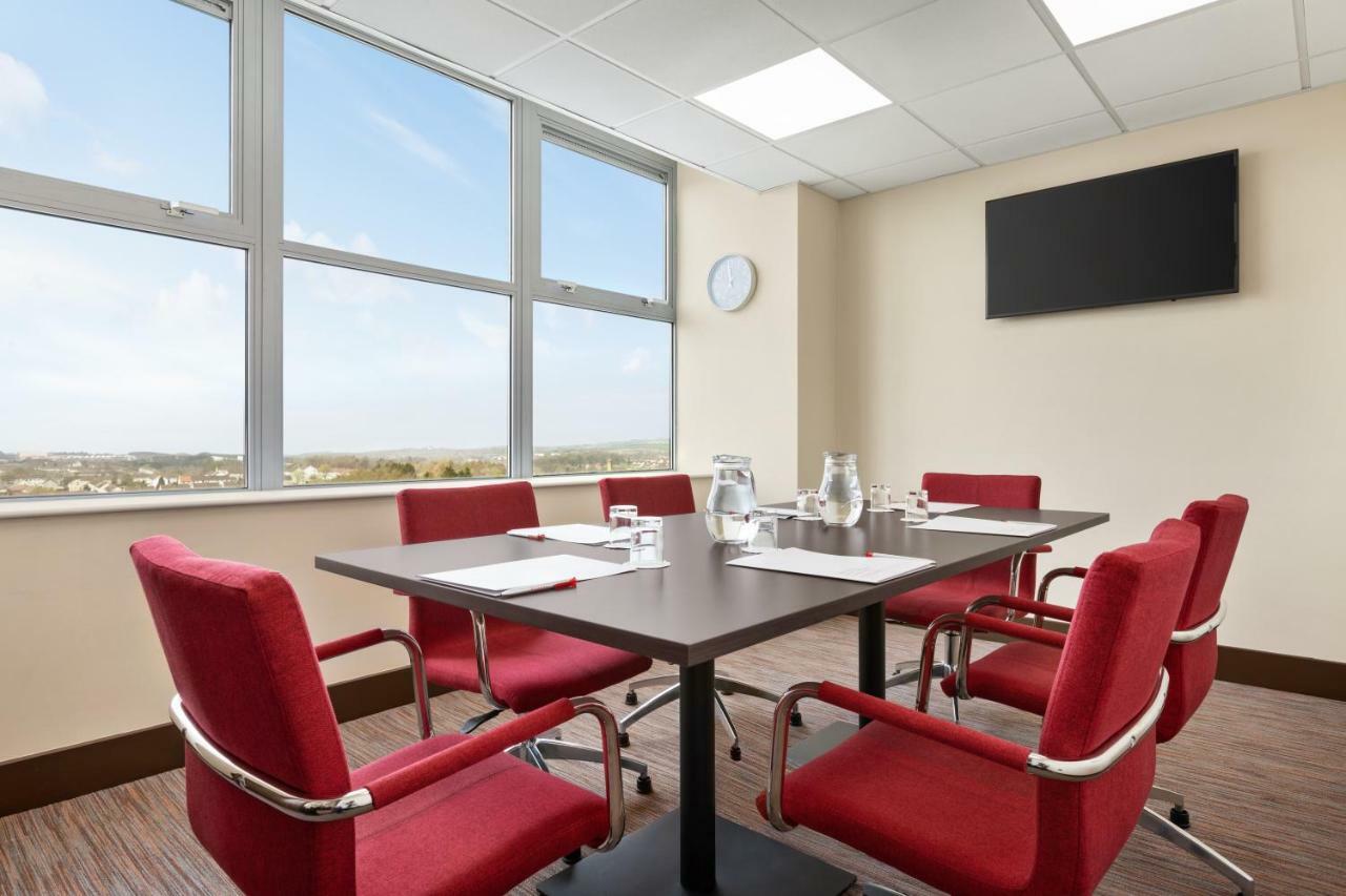Ramada East Kilbride Hotel Eksteriør billede