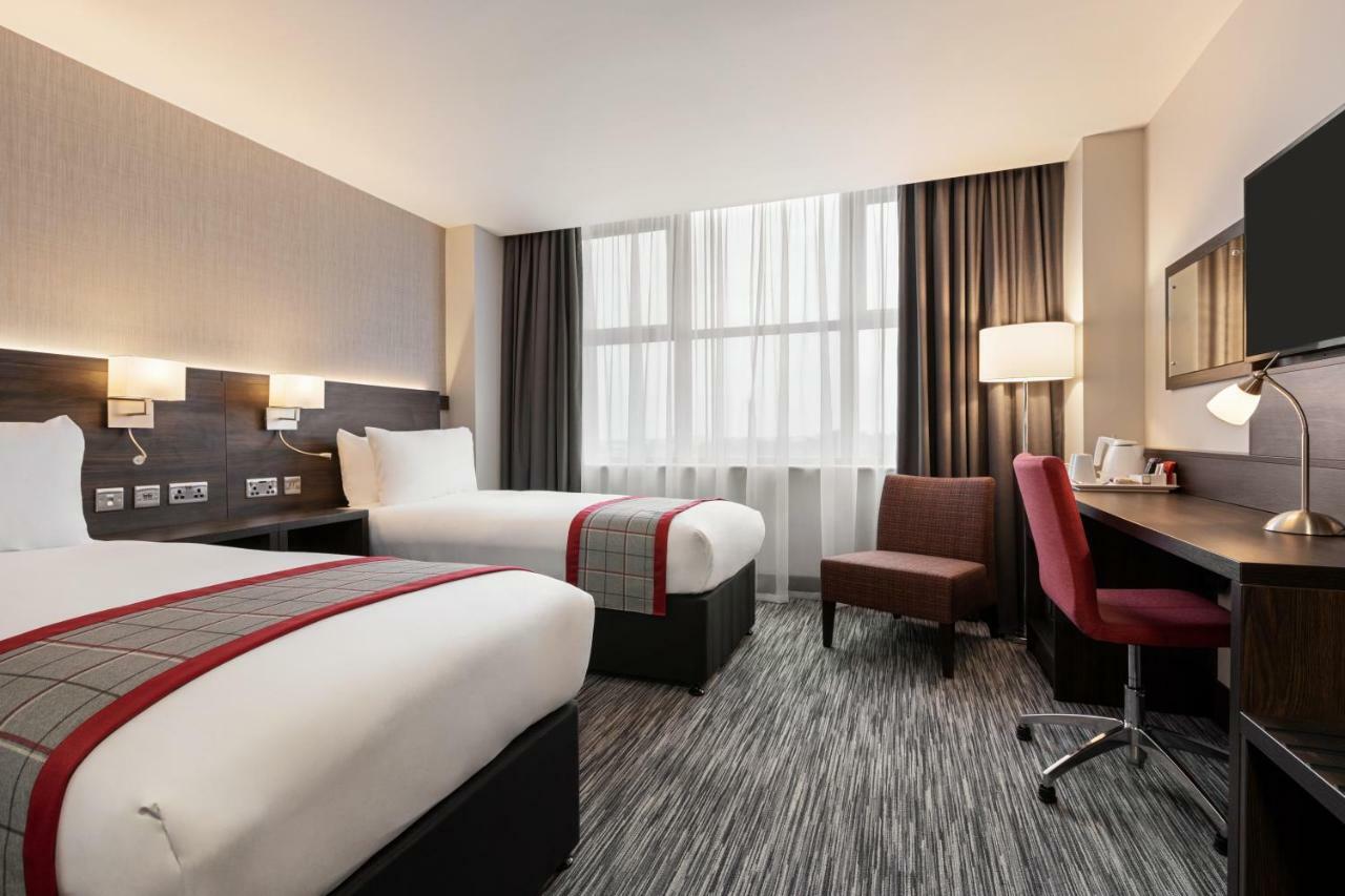 Ramada East Kilbride Hotel Eksteriør billede